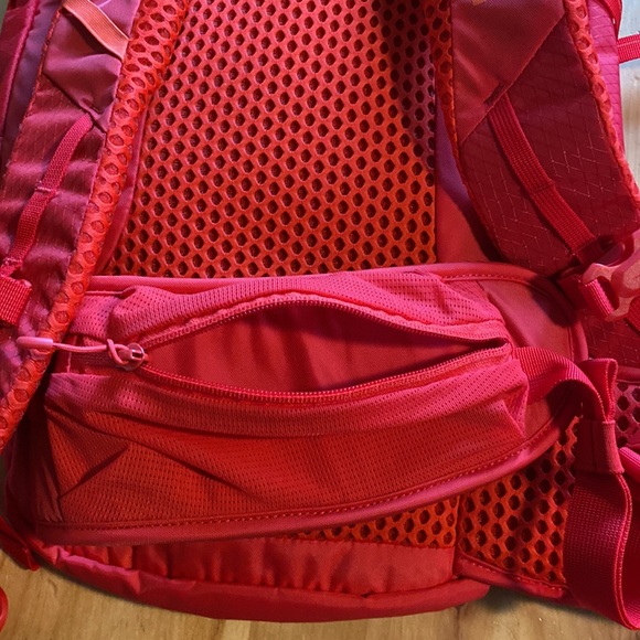 🏔️NWT: HELLY HANSEN✨ Unisex Generator Backpack - 20L - Picture 8 of 16